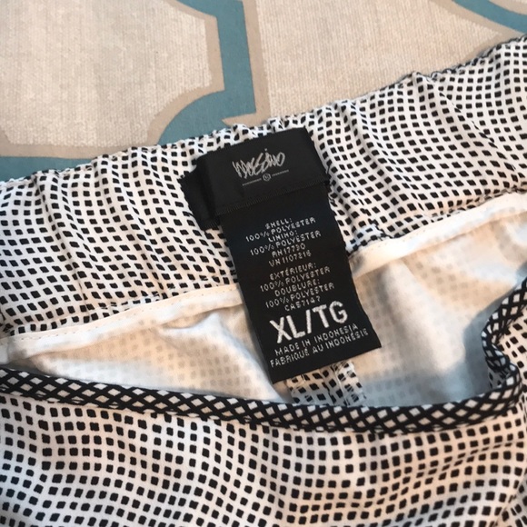 Flowing shorts - Picture 2 of 3